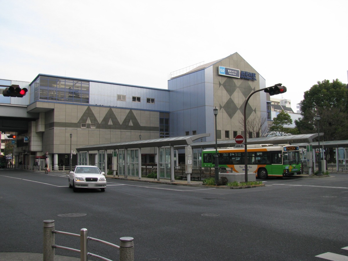 Nishi-kasai station