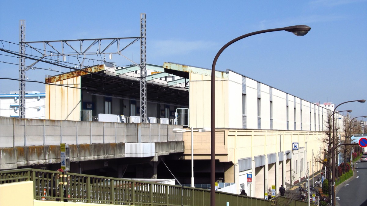 Nishi-takashimadaira station