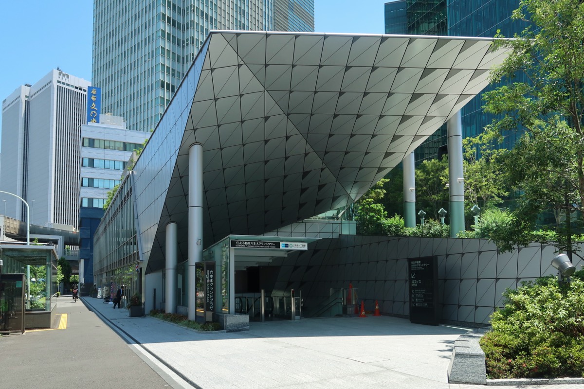 Roppongi-itchome station